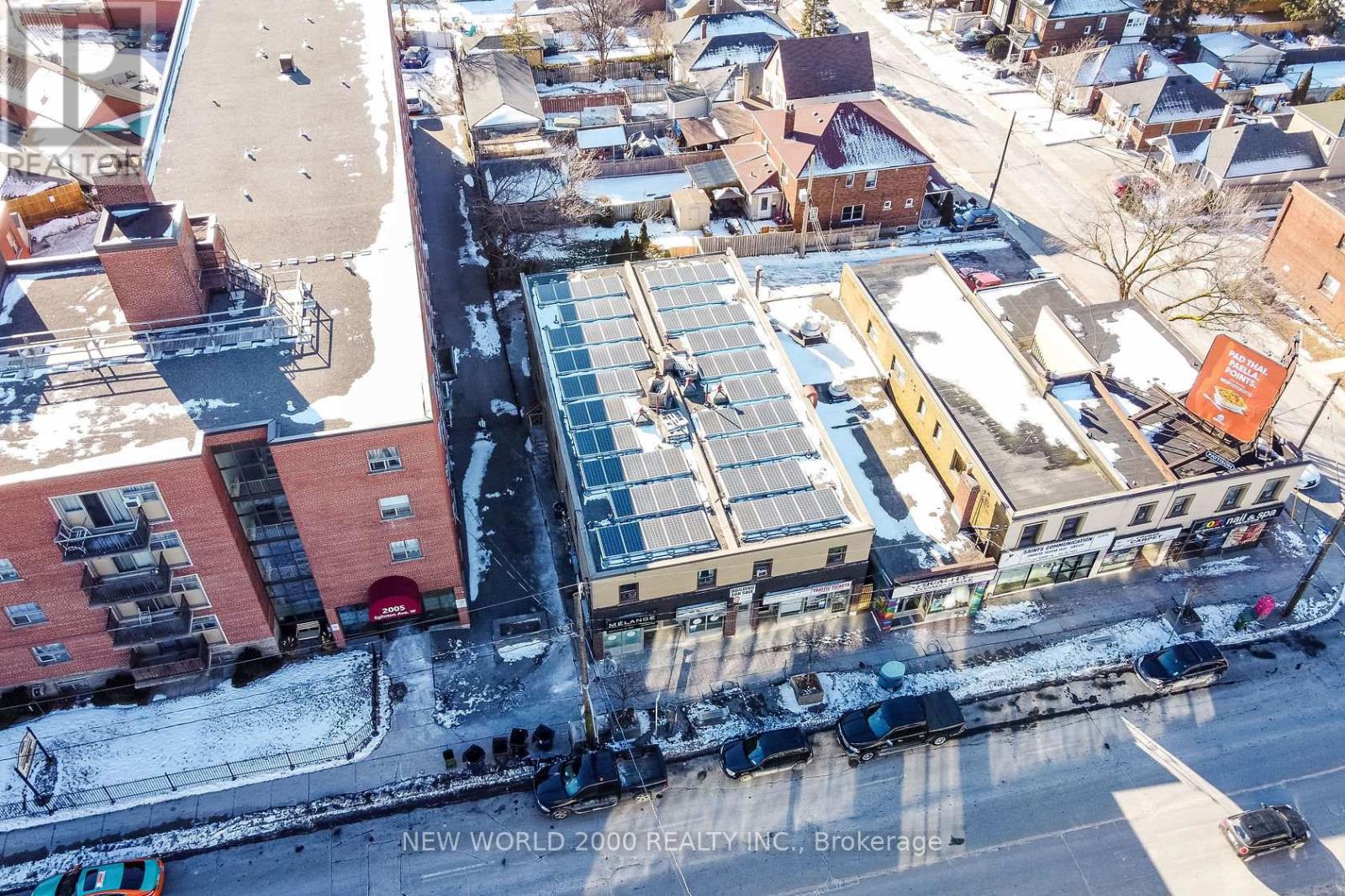 2011 Eglinton Avenue W, Toronto, Ontario  M6E 2K1 - Photo 7 - W8489302