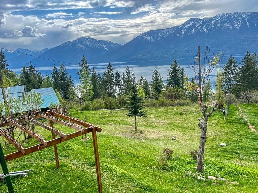 12168 Highway 3a, Boswell, British Columbia  V0B 1A0 - Photo 21 - 2478095