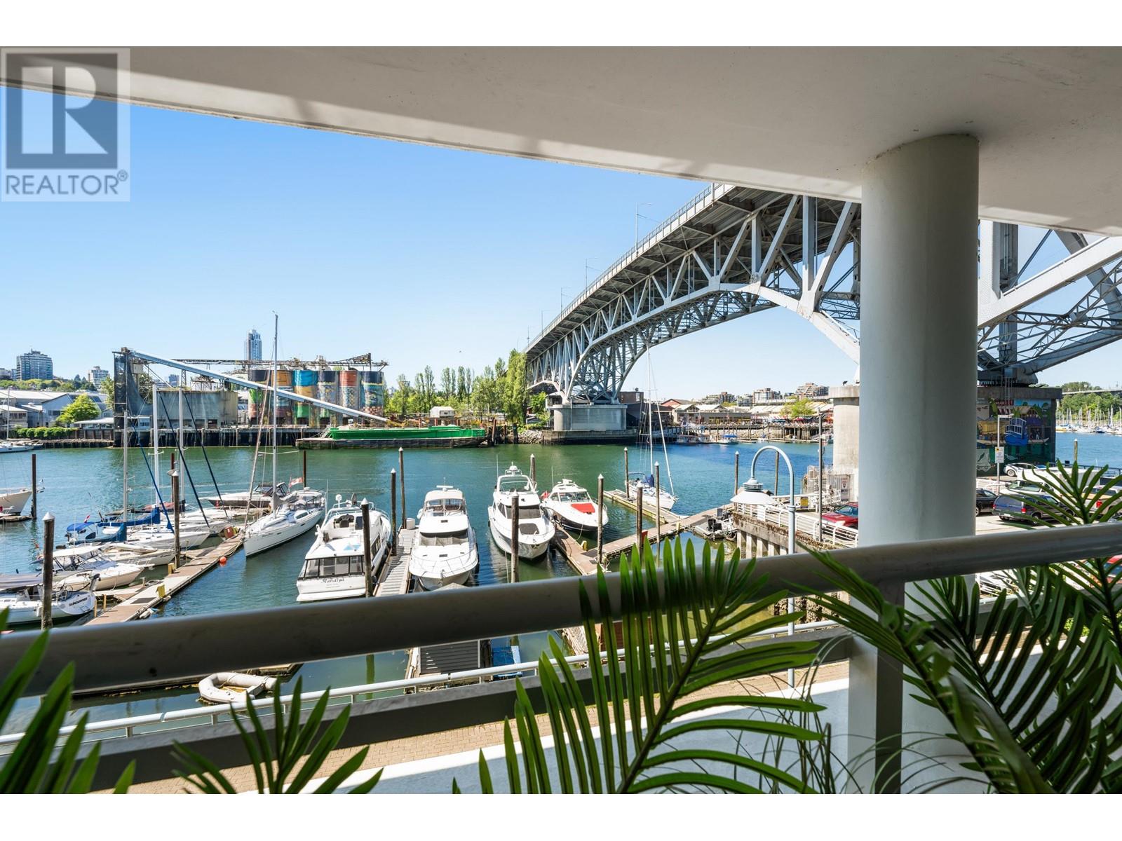 203 628 Kinghorne Mews, Vancouver, British Columbia  V6Z 3H6 - Photo 22 - R2899776