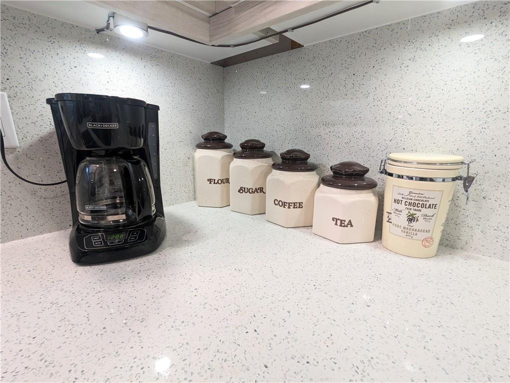 Image of property at 648 GREENHILL Avenue