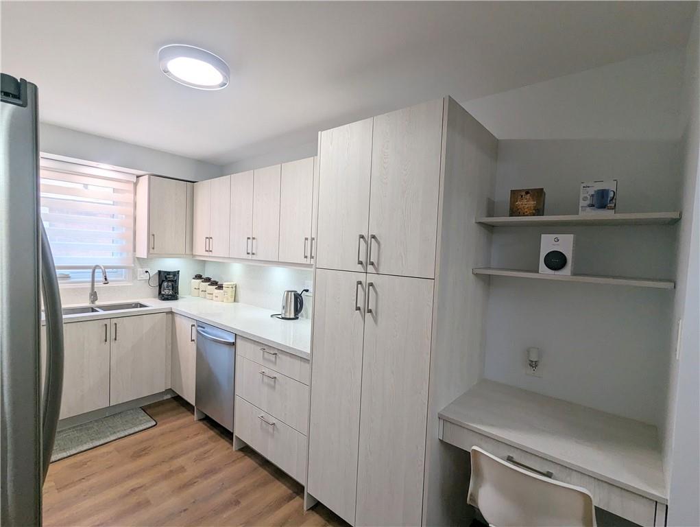 Image of property at 648 GREENHILL Avenue