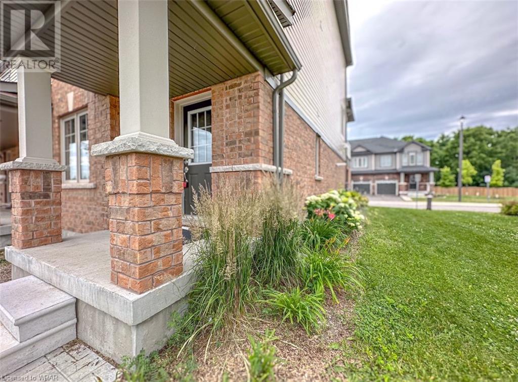 Image of property at 76 KNOTTY PINE Avenue