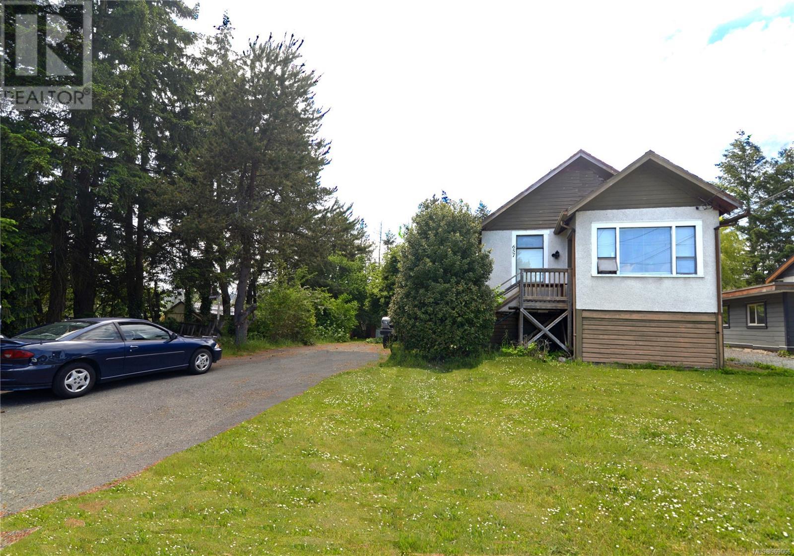 Property at 657 Hamilton Ave image 1