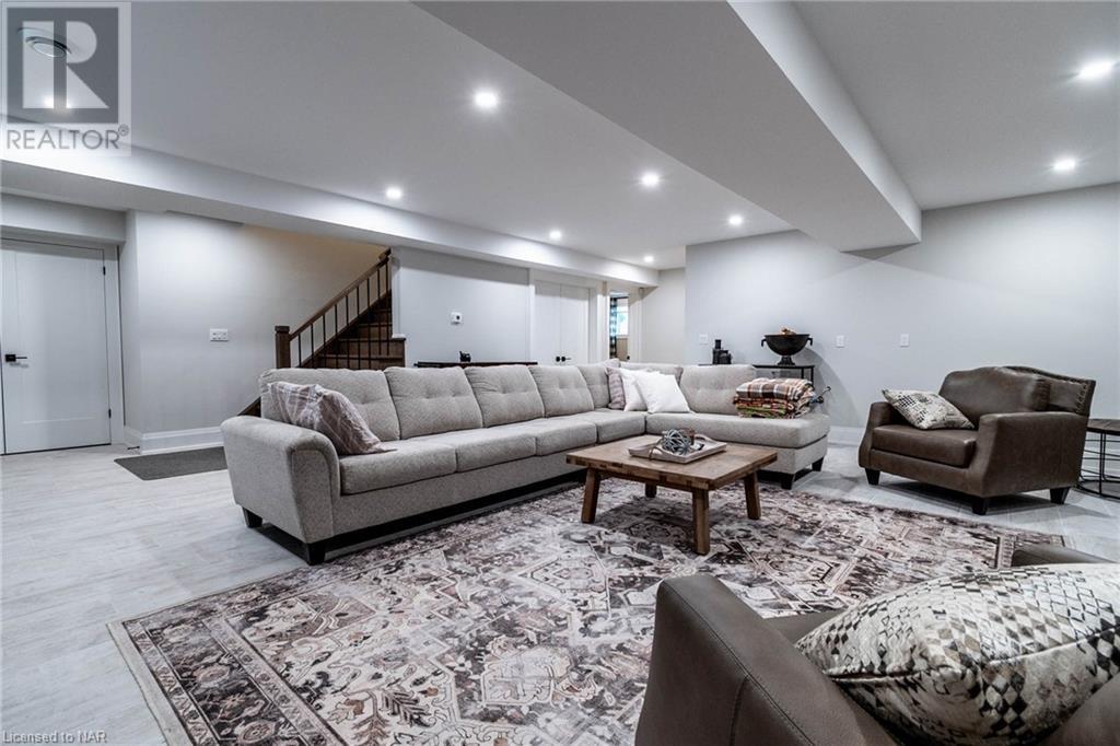 1156 Line Avenue, Fonthill, Ontario  L3C 3C4 - Photo 34 - 40613587