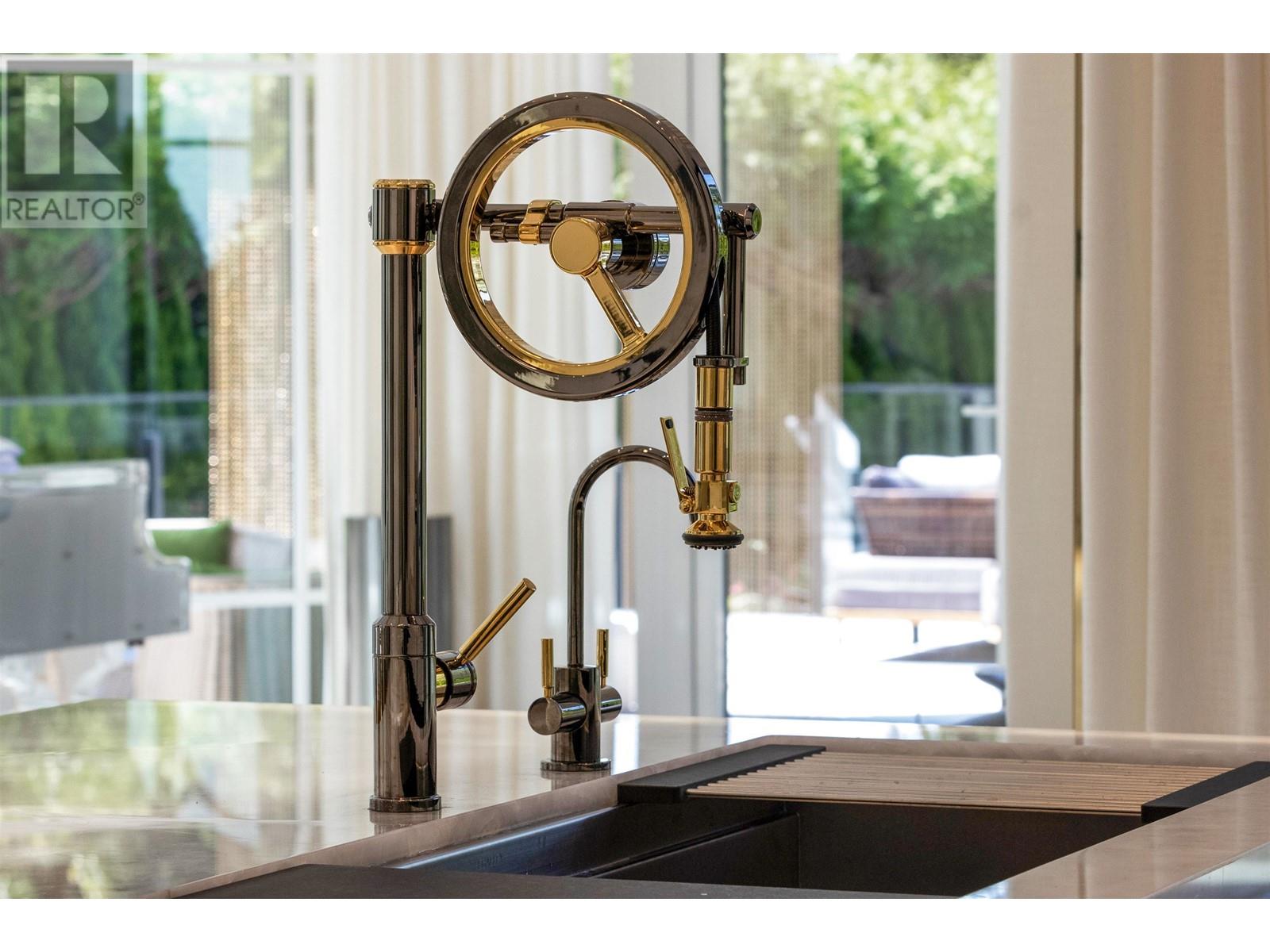 6615 Balsam Street, Vancouver, British Columbia  V6P 5W8 - Photo 28 - R2896849