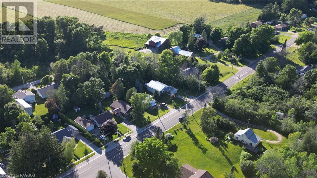 118 Main Street, Lion's Head, Ontario  N0H 1W0 - Photo 34 - 40612383