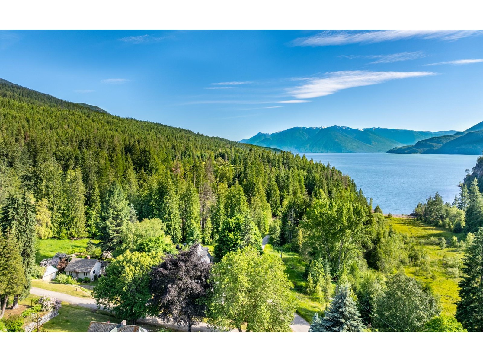 321 Golf View Street, Riondel, British Columbia  V0B 2B0 - Photo 3 - 2478105