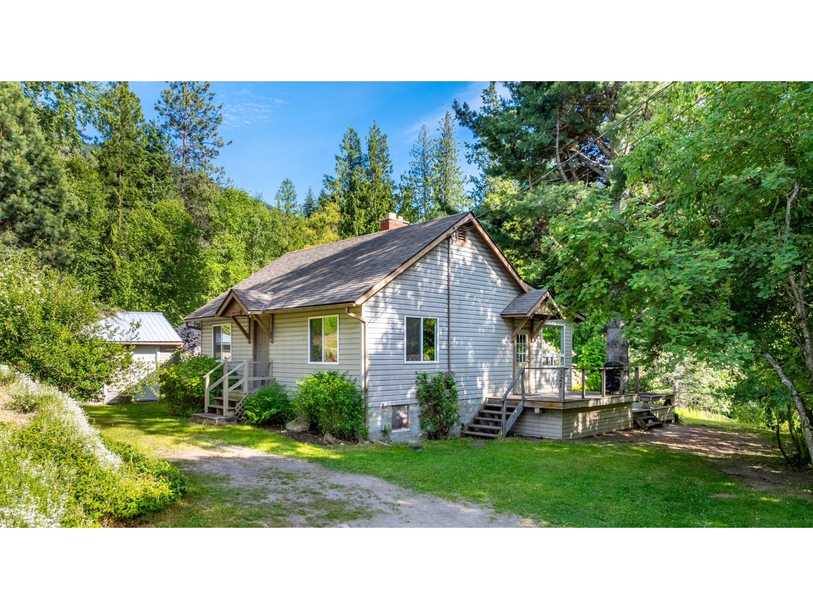321 GOLF VIEW STREET, riondel, British Columbia