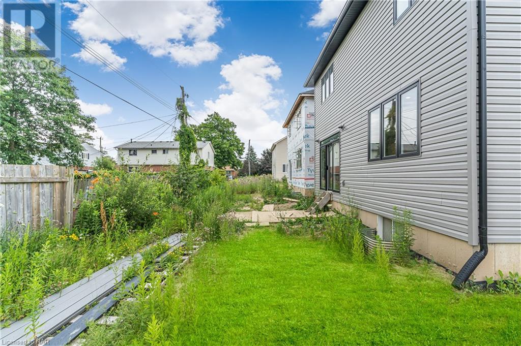 191 Hodgkins Avenue Avenue, Thorold, Ontario  L2V 0M6 - Photo 7 - 40604377