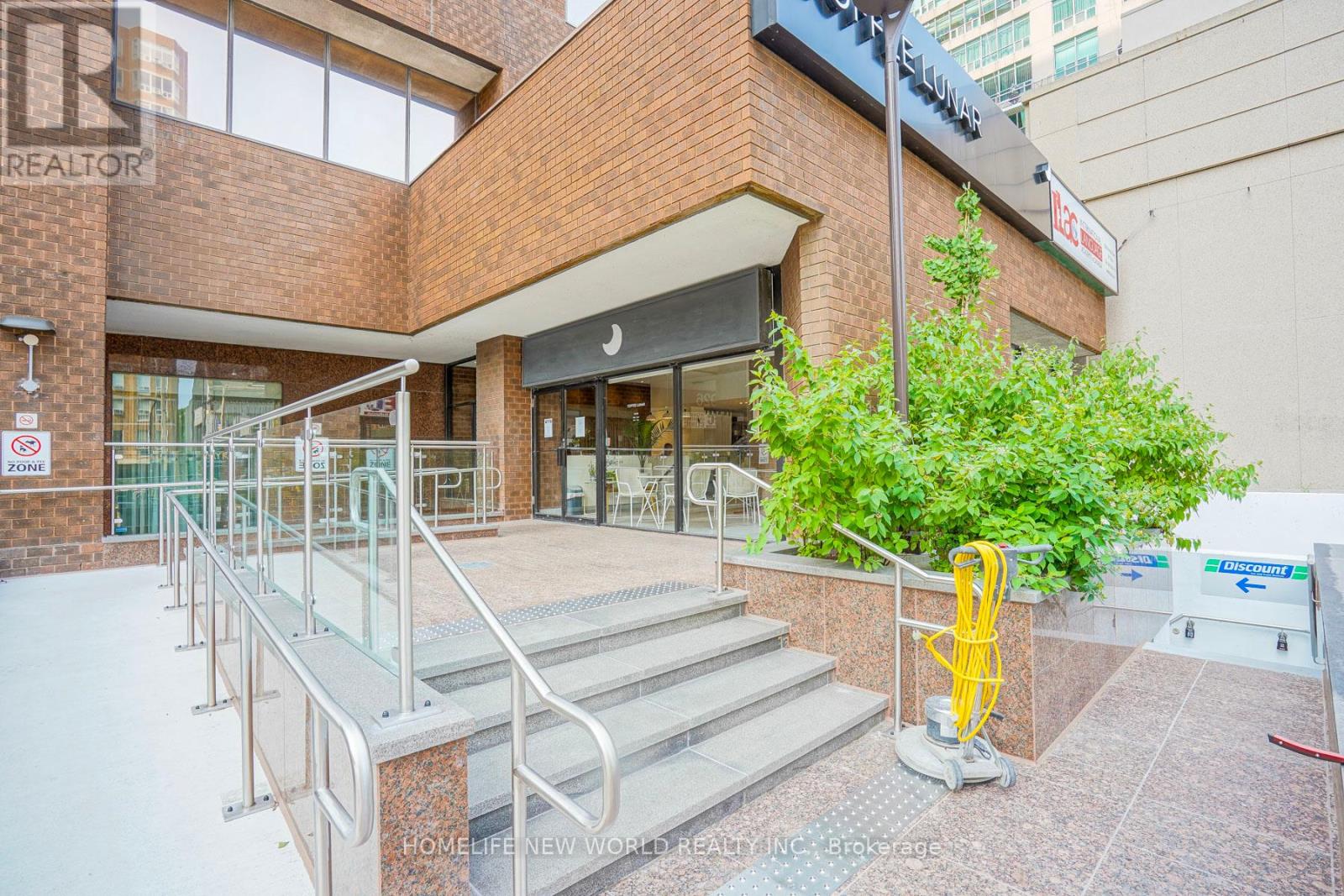 700 - 920 Yonge Street, Toronto, Ontario  M4W 3C7 - Photo 5 - C8491066