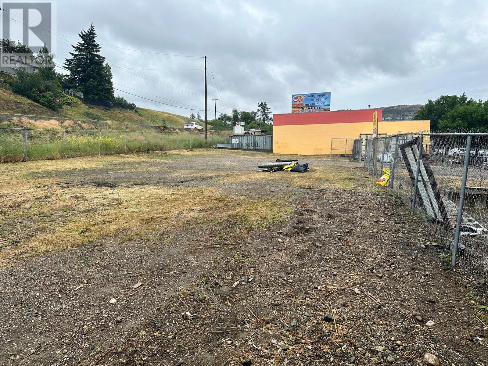 2203 18 Avenue Unit# Yard/Compound Vernon