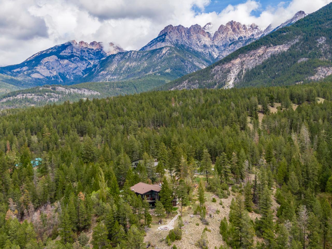 5383 Geary Creek Road, Fairmont Hot Springs, British Columbia  V0B 1L1 - Photo 12 - 2478107