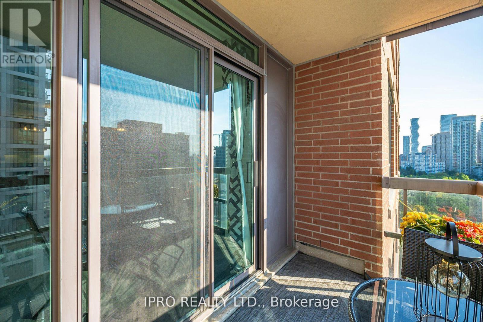 2212 - 156 Enfield Place N, Mississauga, Ontario  L5B 4L8 - Photo 22 - W8491306