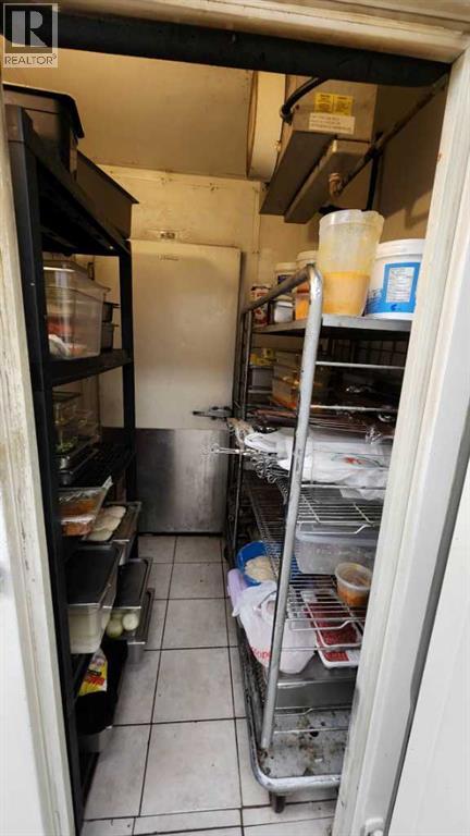 123 St, Calgary, Alberta  T2E 7C8 - Photo 8 - A2085912