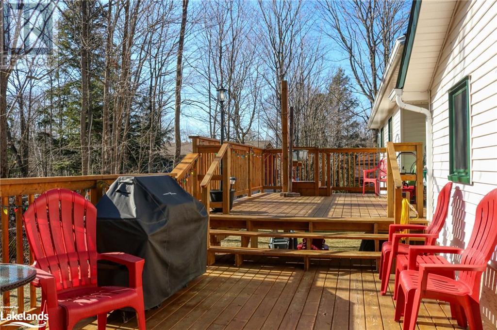 14 Seneca Crescent, Tiny, Ontario L9M 0C9 (27110851) Johnston & Daniel Muskoka