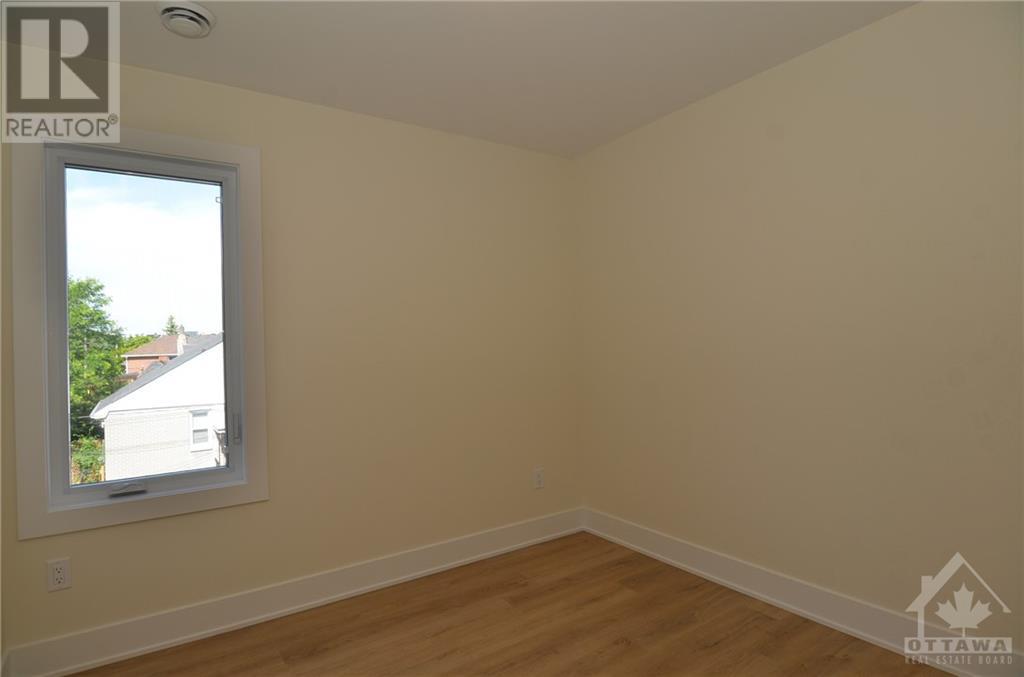 183 Columbus Avenue, Ottawa, Ontario  K1K 1P7 - Photo 6 - 1400133