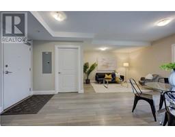 5 WAKE ROBIN DRIVE Unit# 113