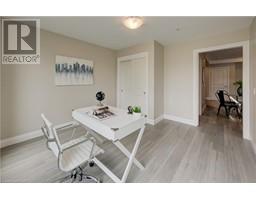 5 WAKE ROBIN DRIVE Unit# 113