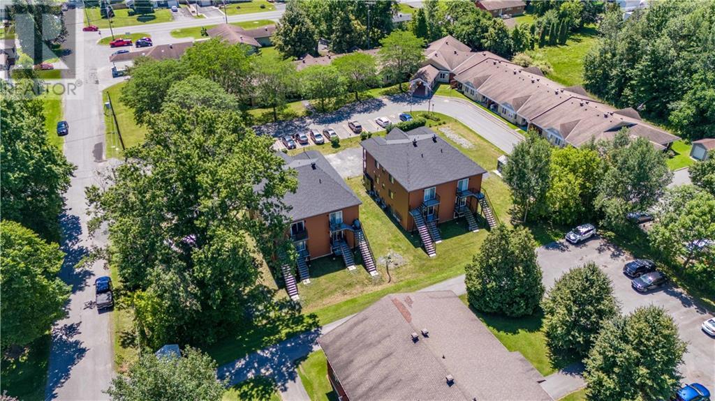 10 Victoria Street, Lancaster, Ontario  K0C 1N0 - Photo 3 - 1399868