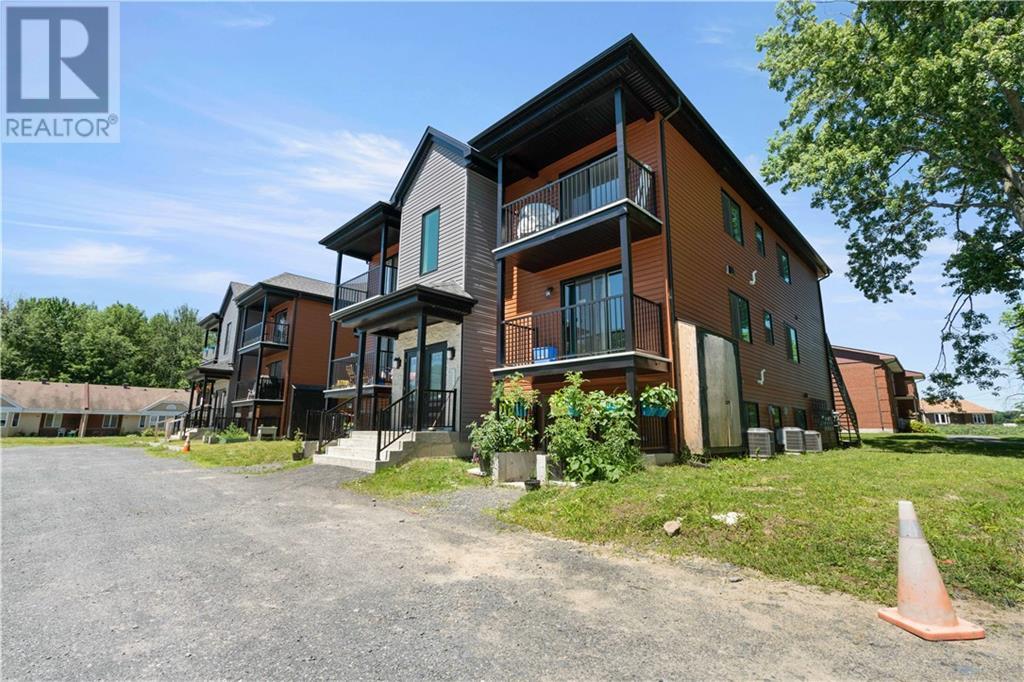 10 Victoria Street, Lancaster, Ontario  K0C 1N0 - Photo 7 - 1399868