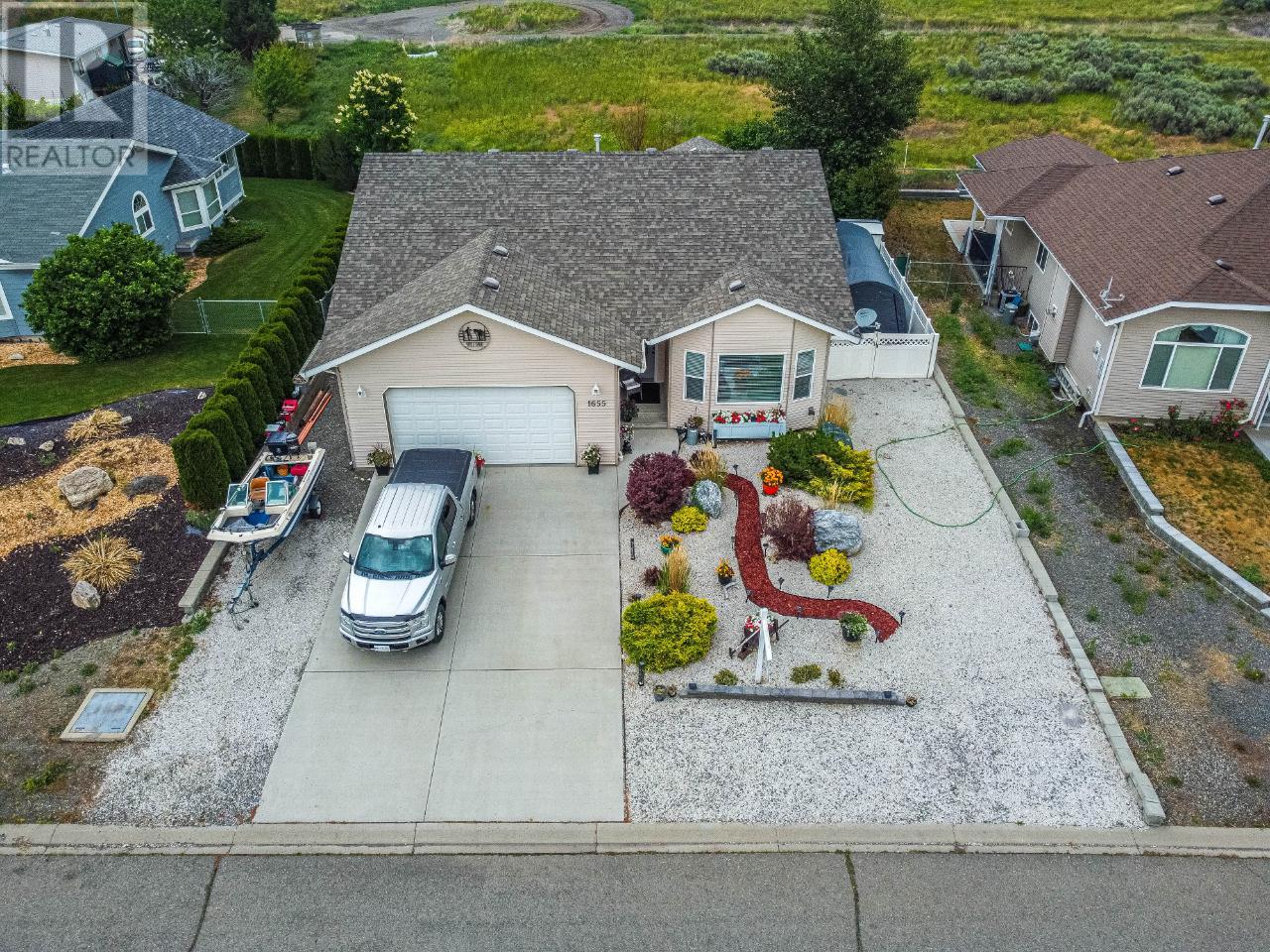 1655 Woodburn Drive, Cache Creek, British Columbia  V0K 1H0 - Photo 2 - 179585