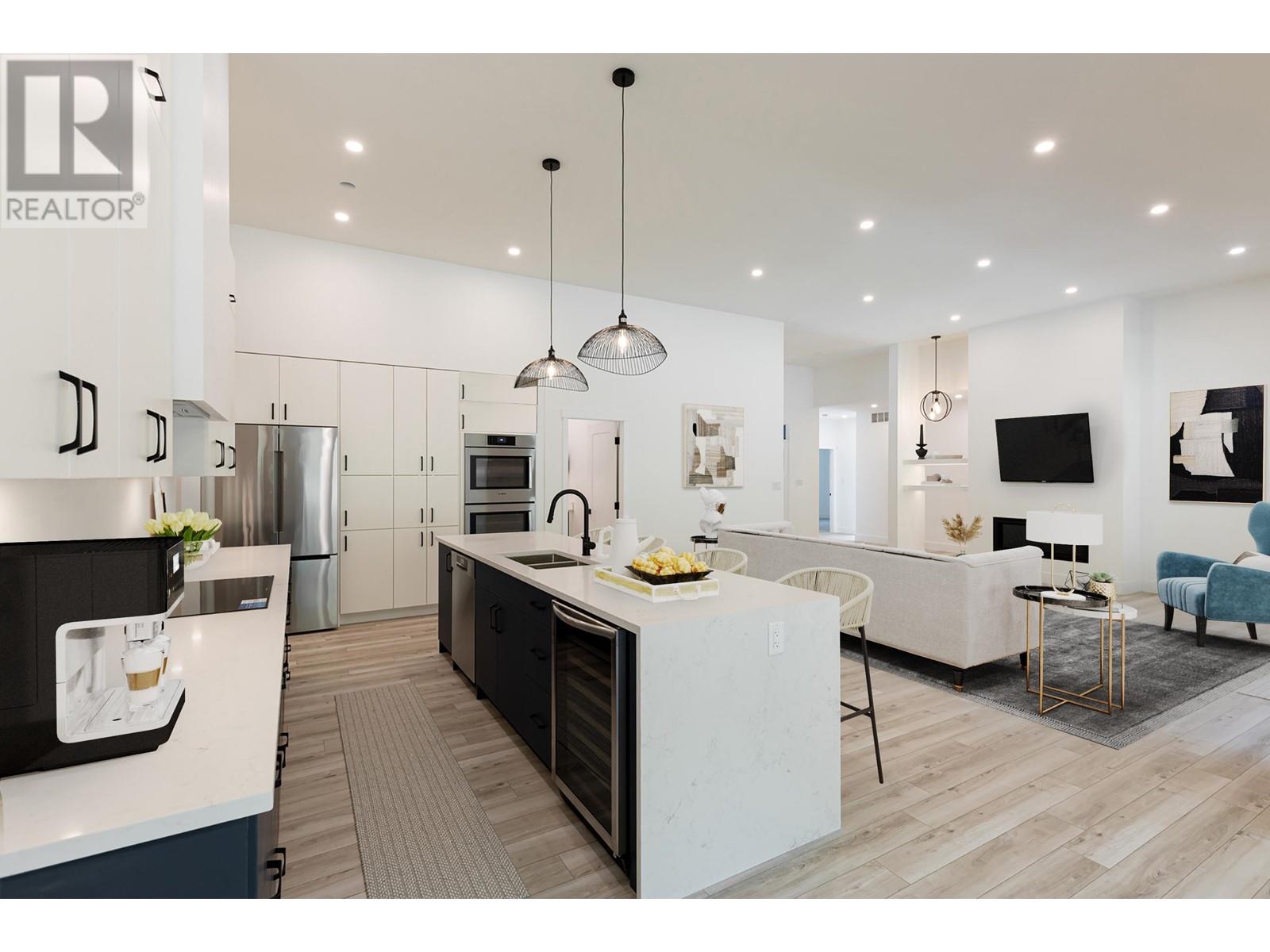 3010 Green Way, Roberts Creek, British Columbia  V0N 2W0 - Photo 2 - R2900735