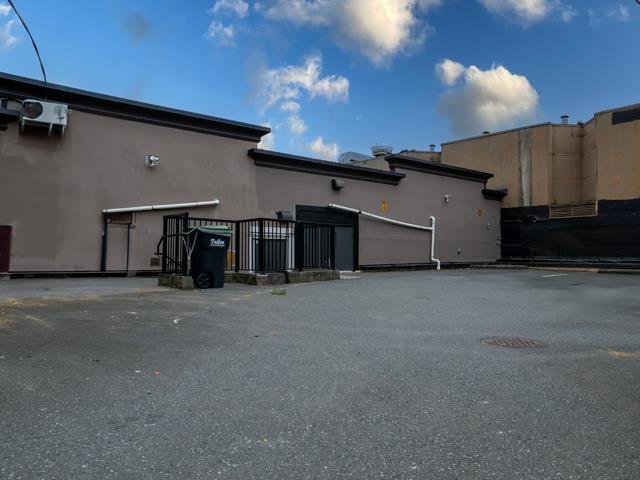 Property at 33780 ESSENDENE AVENUE image 5