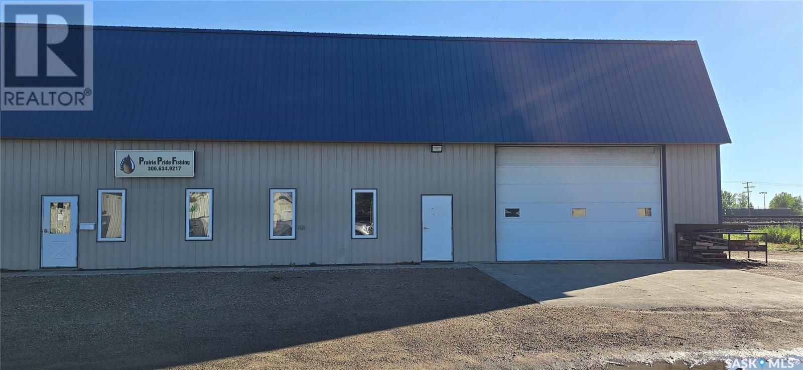 B 1009 6th STREET, estevan, Saskatchewan