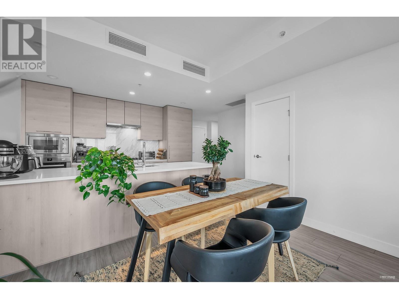 Property at 1708 4458 BERESFORD STREET image 4