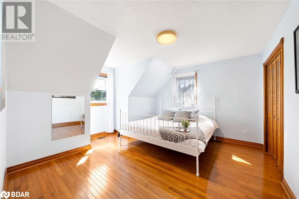 912 Sloan Circle Drive, Innisfil, Ontario  L0L 1K0 - Photo 16 - 40614466