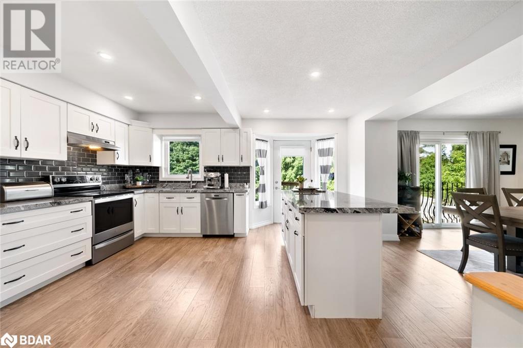 912 Sloan Circle Drive, Innisfil, Ontario  L0L 1K0 - Photo 8 - 40614466