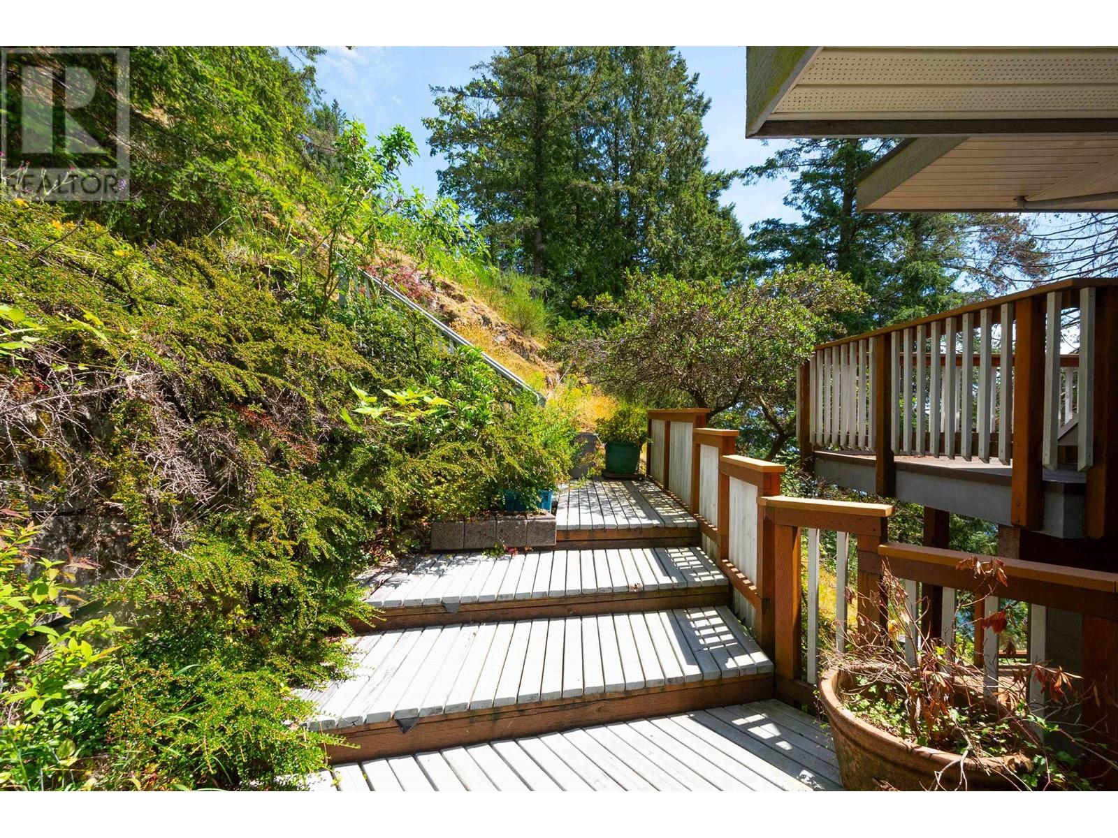 345 David Road, Bowen Island, British Columbia  V0N 1G1 - Photo 3 - R2901172