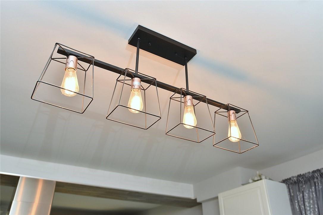 Image of property at 215 Rosslyn Avenue N