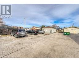335 LANCASTER Street W