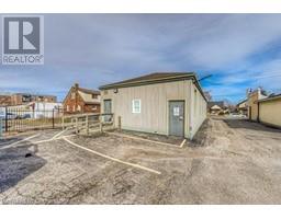 335 LANCASTER Street W