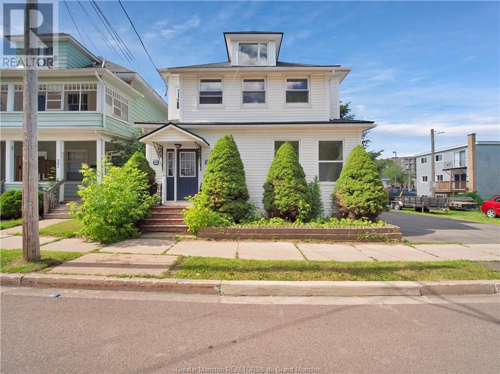 33-35 York St, Moncton, New Brunswick  E1C 2Y3 - Photo 1 - M160704
