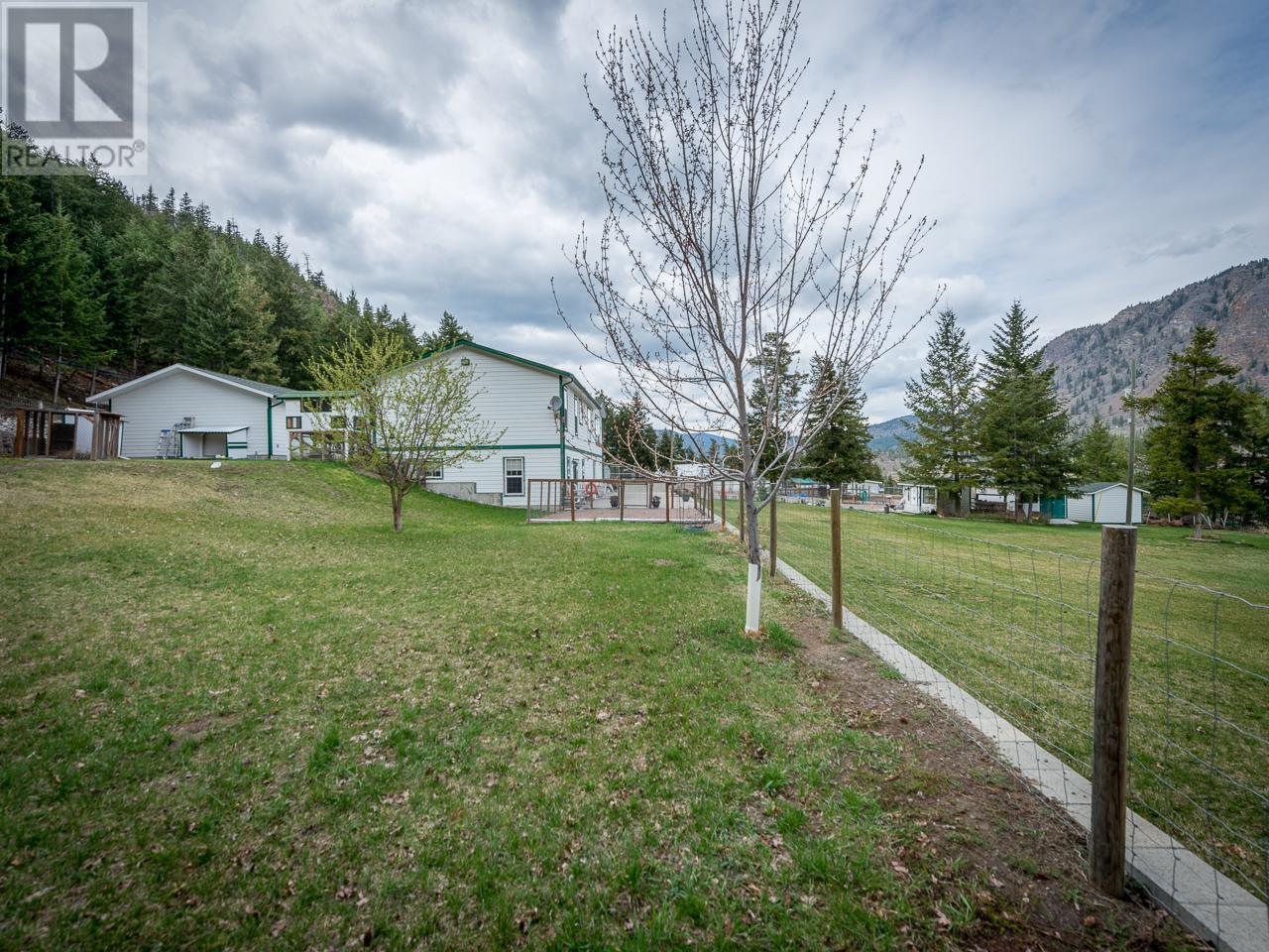 2492 Torgerson Road, Merritt, British Columbia  V1K 1R5 - Photo 2 - 179624