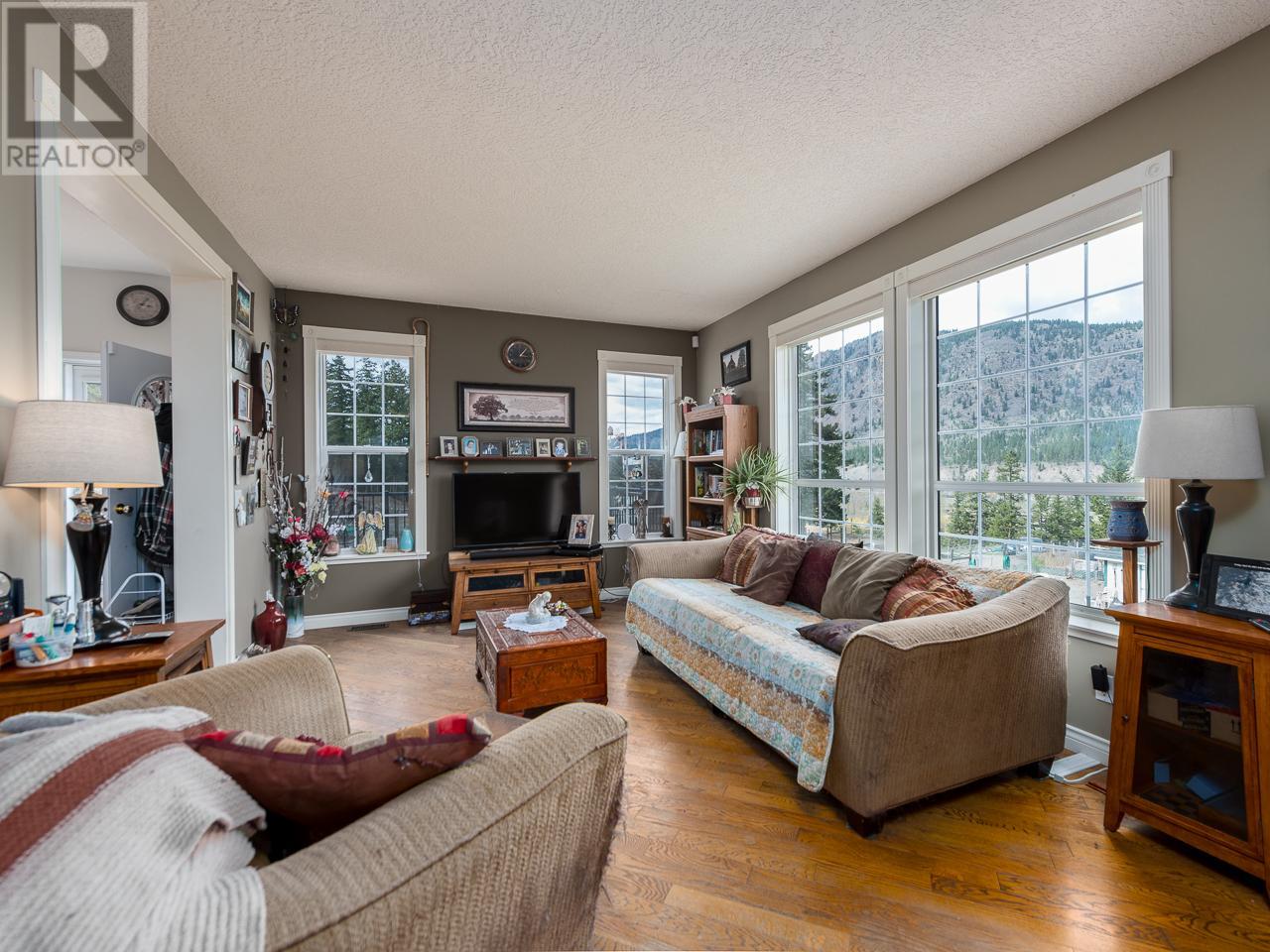 2492 Torgerson Road, Merritt, British Columbia  V1K 1R5 - Photo 6 - 179624