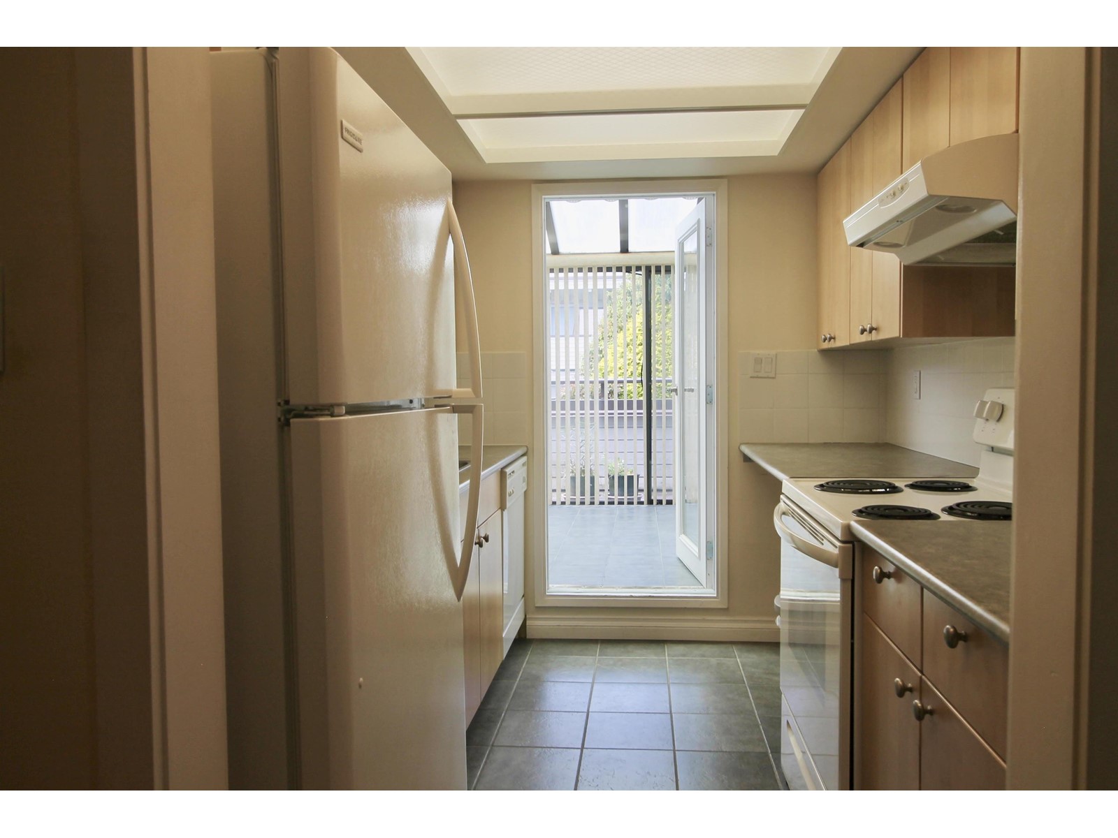 Property at 1469 MERKLIN STREET image 5
