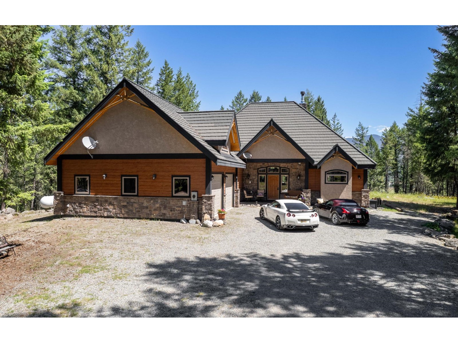 9865 Osprey Landing Drive, Wardner, British Columbia V0B 2J0 (27125084