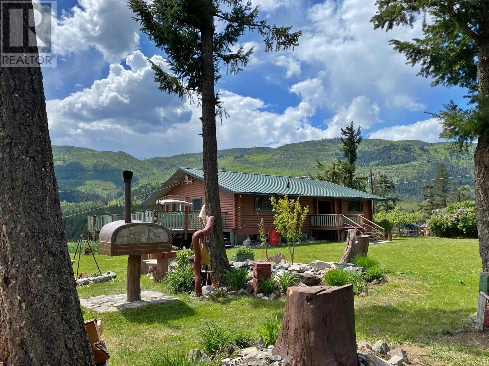 2673 Agate Bay Rd, Barriere, British Columbia  V0E 2E0 - Photo 1 - 178456