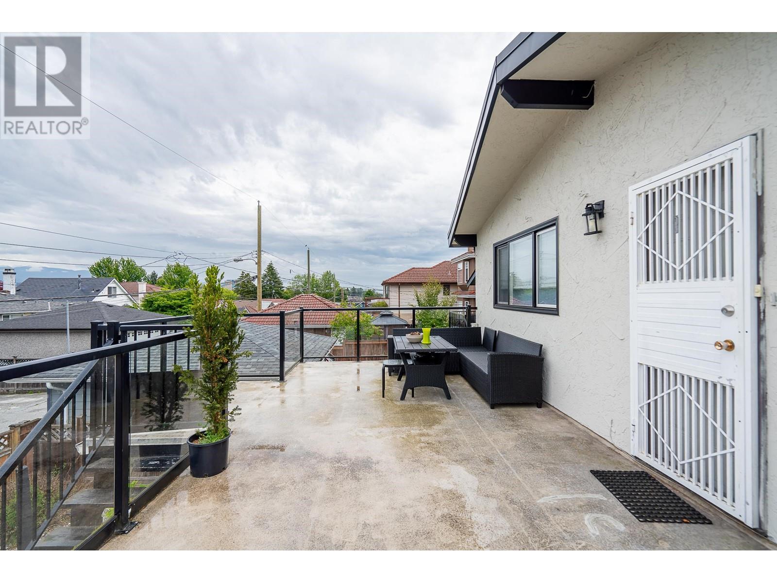 3605 E 27th Avenue, Vancouver, British Columbia  V5R 1R3 - Photo 11 - R2900058