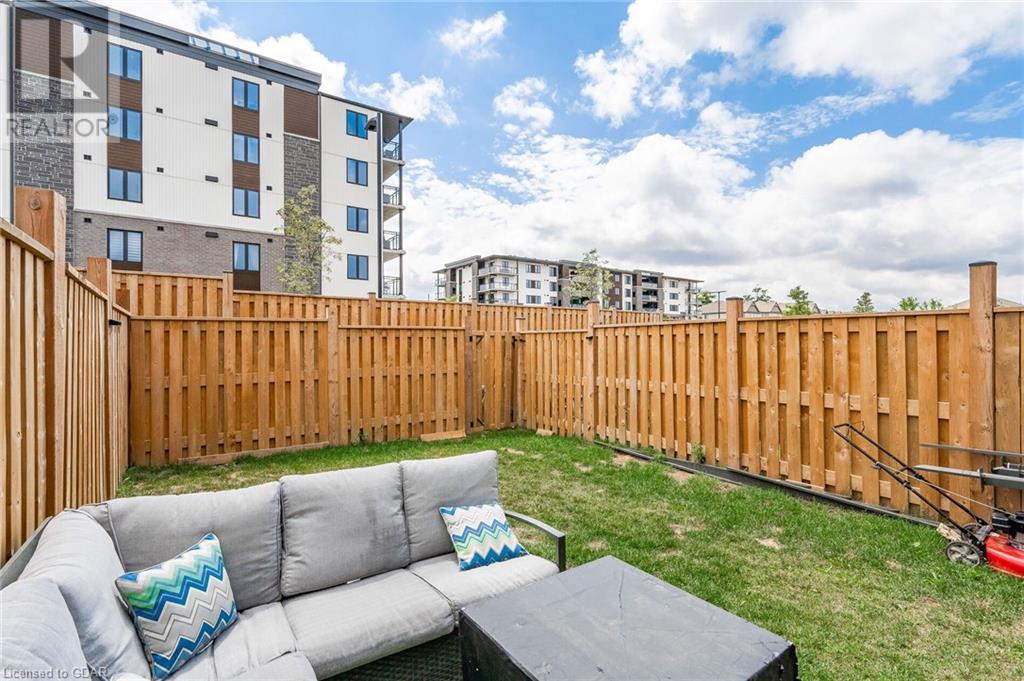 124 Summit Ridge Drive, Guelph, Ontario  N1E 6X2 - Photo 38 - 40615582