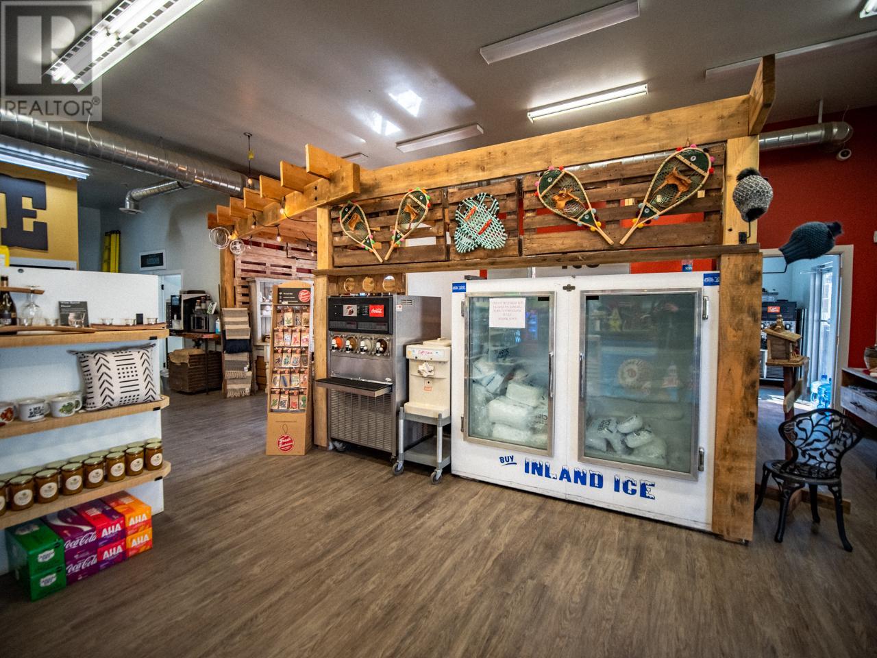 2532 Harper Ranch Road, Kamloops, British Columbia   - Photo 3 - 179649