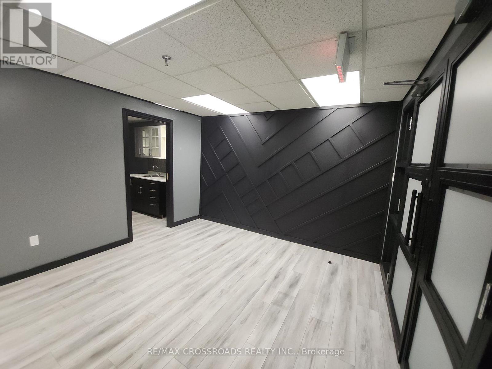 Lla - 50 Dunlop Street E, Barrie (City Centre), Ontario  L4M 6J9 - Photo 14 - S8394576