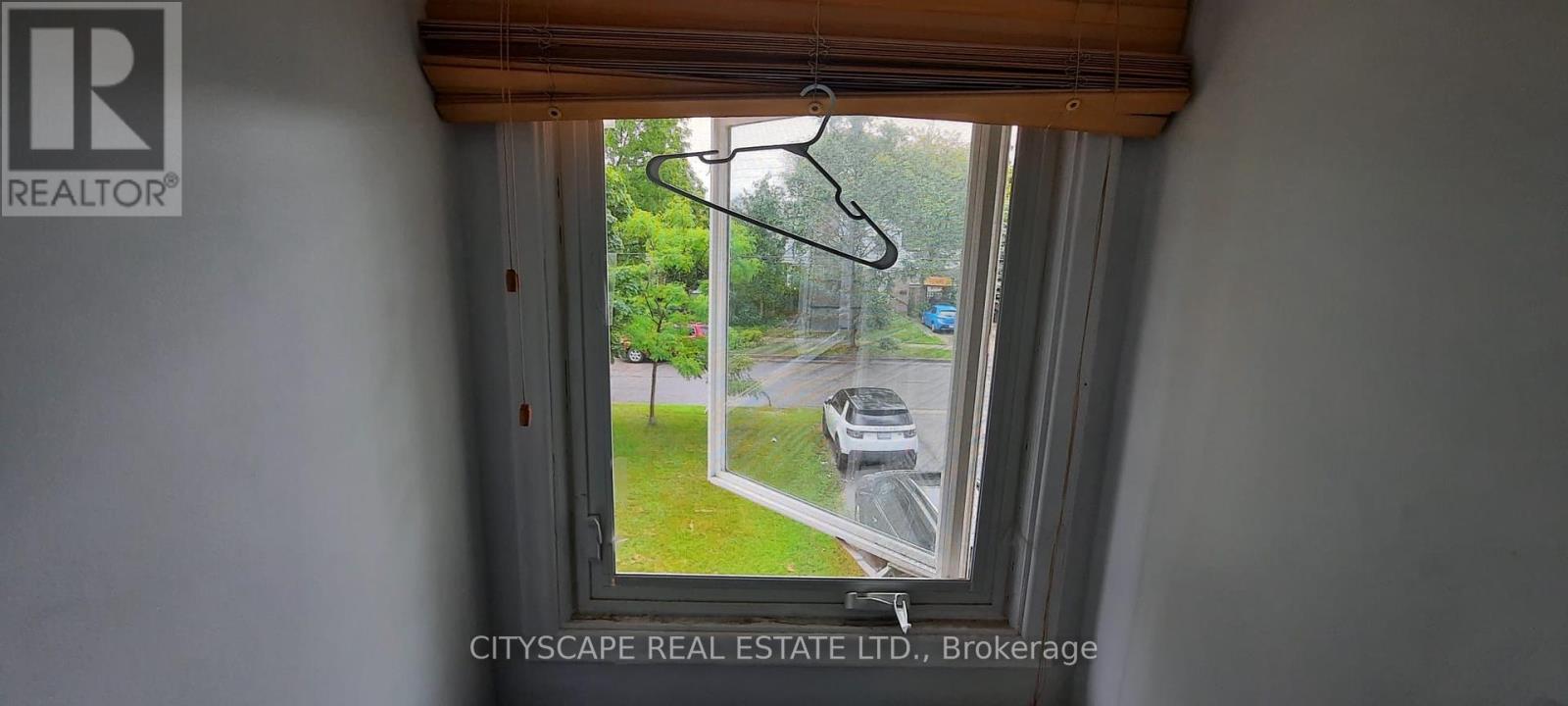 4 Todd Brook Drive, Toronto (Thistletown-Beaumonde Heights), Ontario  M9V 1R4 - Photo 13 - W9011617