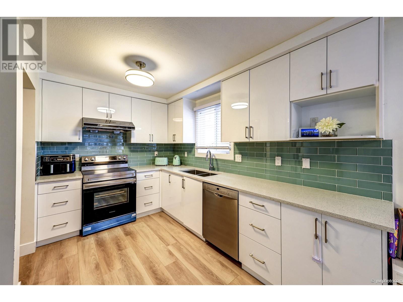 1730 E 36th Avenue, Vancouver, British Columbia  V5P 1C5 - Photo 14 - R2895436