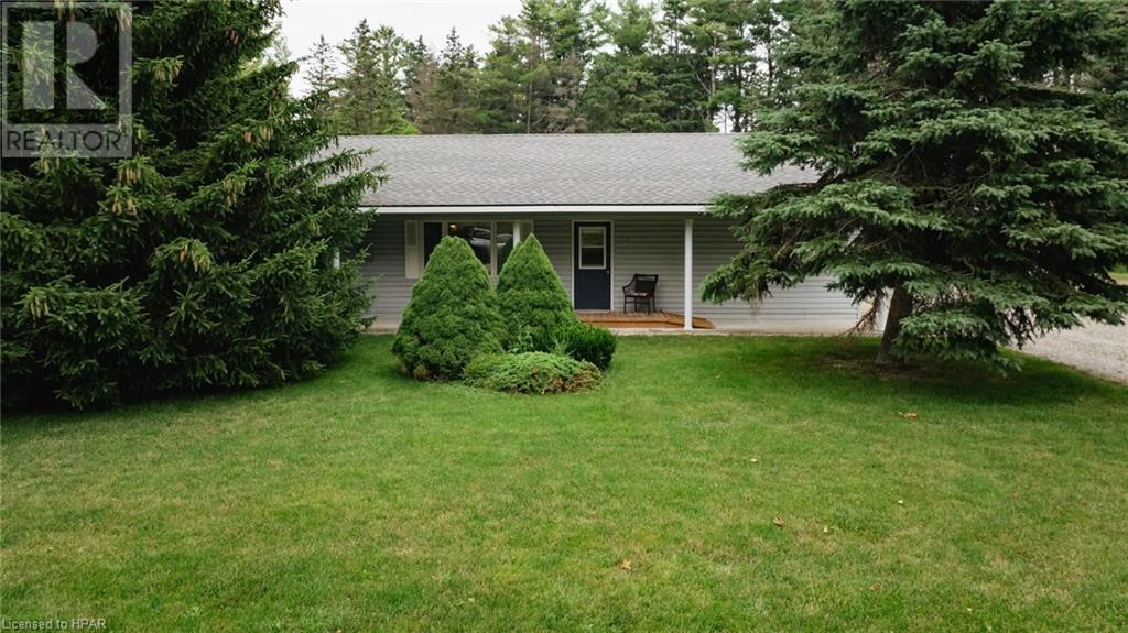 520 Main St, Holmesville, Ontario N0M 1L0 (27126771) Coldwell Banker