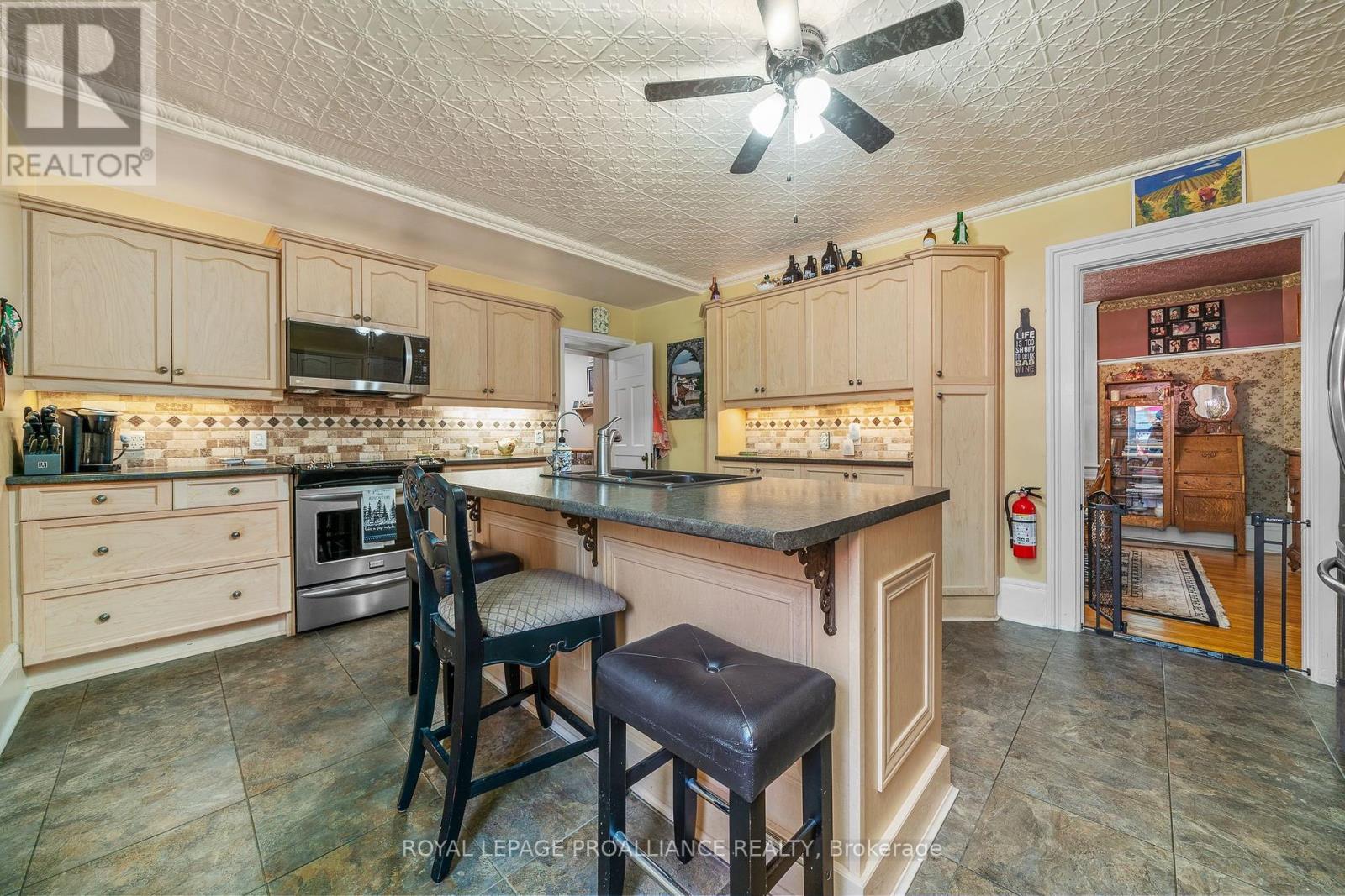 41 King Street, Prince Edward County, Ontario  K0K 2T0 - Photo 12 - X9012698