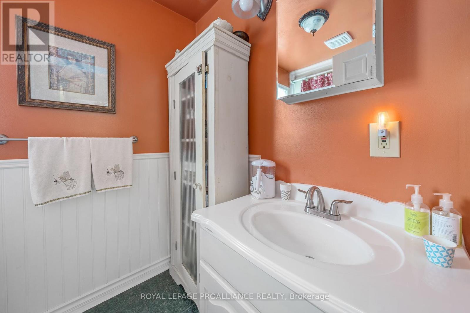 41 King Street, Prince Edward County, Ontario  K0K 2T0 - Photo 19 - X9012698